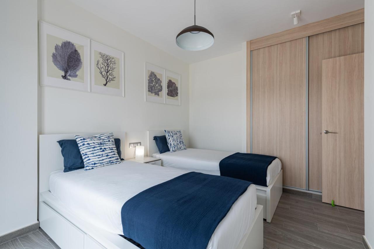 Homeforguest Flat With Large Terrace In Modern Residential Complex With Swimming Pool กาเลตาเดฟุสเต ภายนอก รูปภาพ