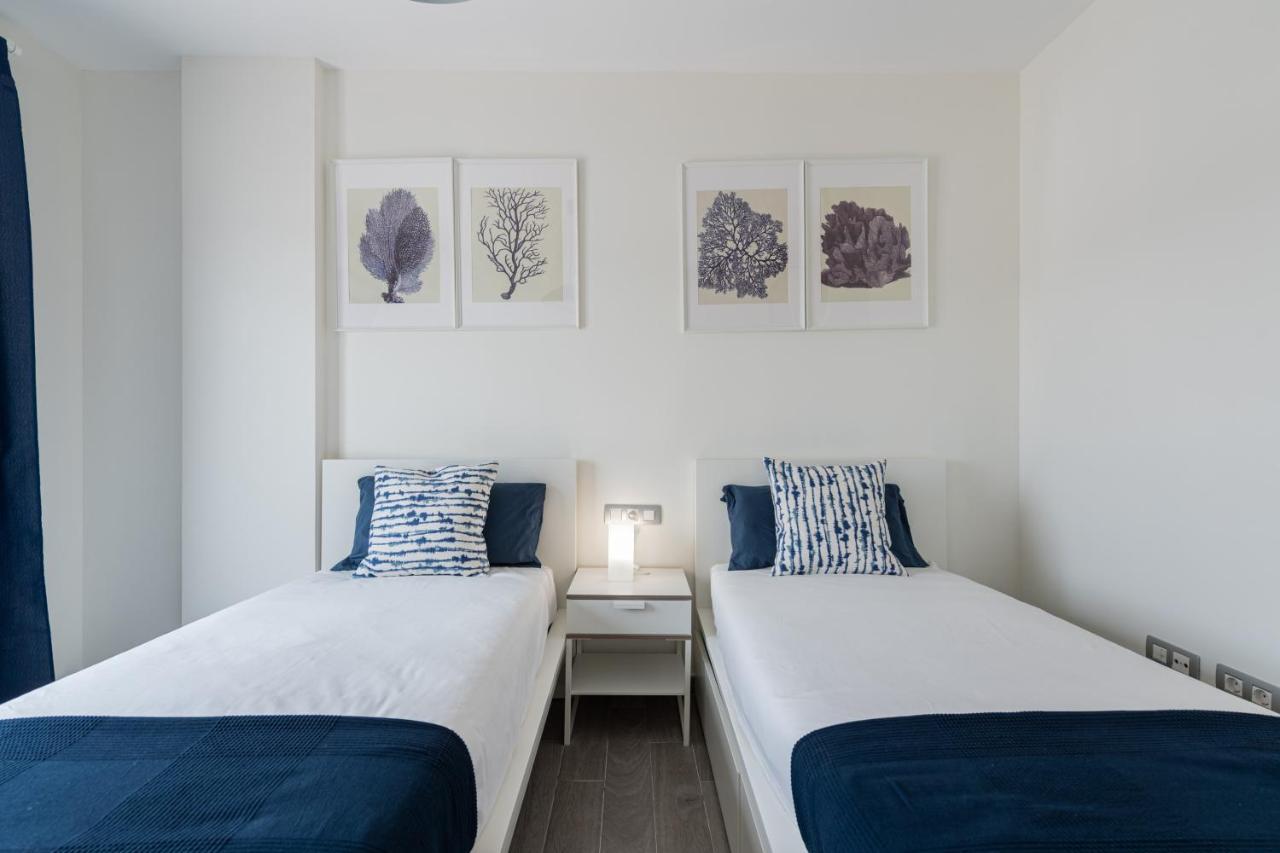 Homeforguest Flat With Large Terrace In Modern Residential Complex With Swimming Pool กาเลตาเดฟุสเต ภายนอก รูปภาพ
