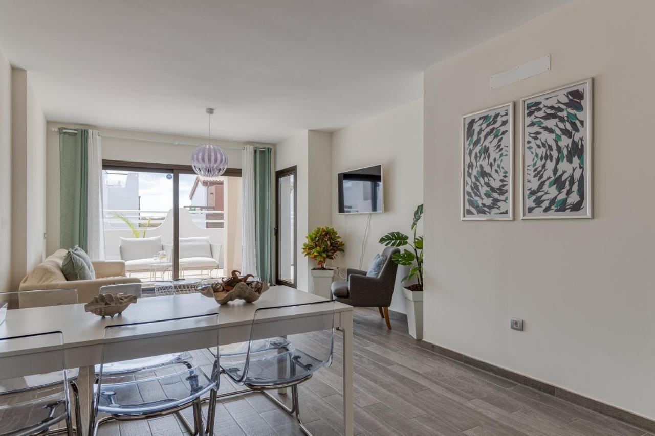 Homeforguest Flat With Large Terrace In Modern Residential Complex With Swimming Pool กาเลตาเดฟุสเต ภายนอก รูปภาพ