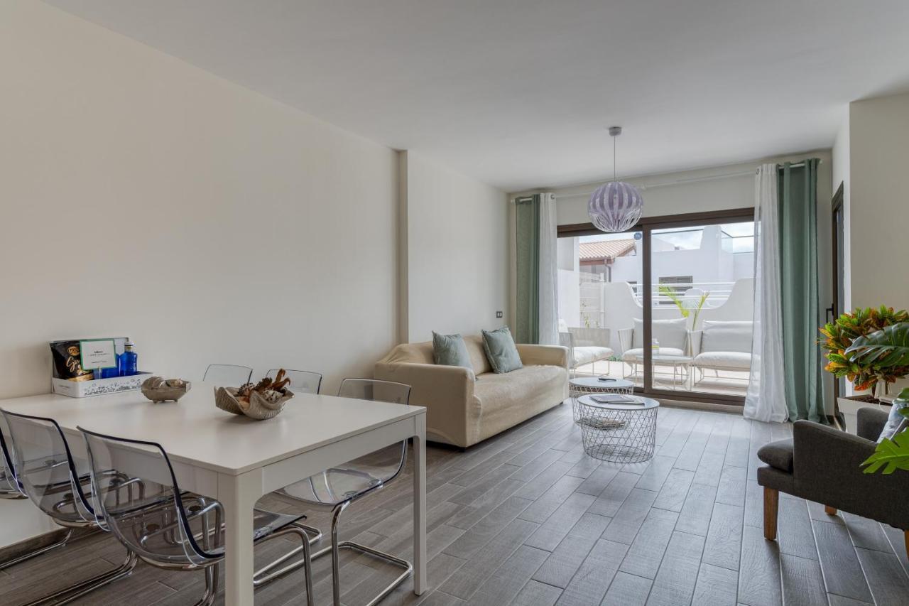 Homeforguest Flat With Large Terrace In Modern Residential Complex With Swimming Pool กาเลตาเดฟุสเต ภายนอก รูปภาพ
