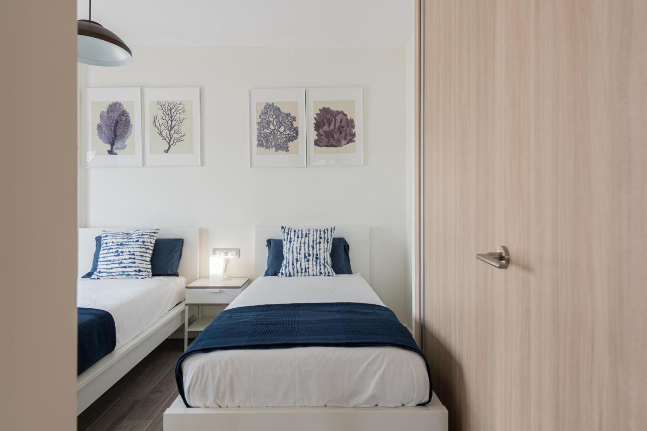Homeforguest Flat With Large Terrace In Modern Residential Complex With Swimming Pool กาเลตาเดฟุสเต ภายนอก รูปภาพ